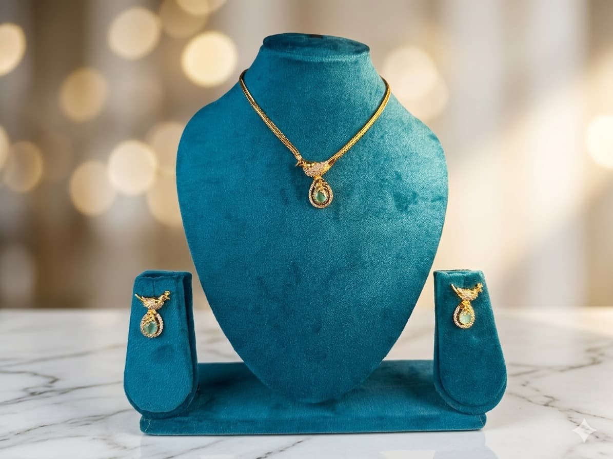 Freedom's Beauty necklace set